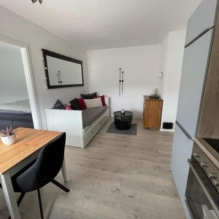 Ferienwohnung Am Marktplatz - Zentrale Lage Vor Den Toren Flensburgs, Mit Vollstaendiger Ausstattung Und Balkon Harreslev Eksteriør billede