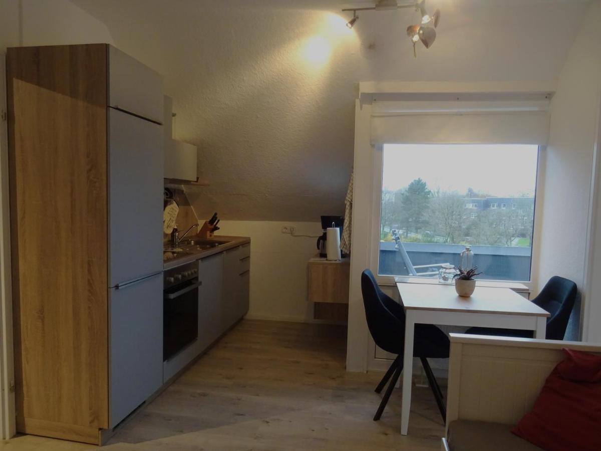 Ferienwohnung Am Marktplatz - Zentrale Lage Vor Den Toren Flensburgs, Mit Vollstaendiger Ausstattung Und Balkon Harreslev Eksteriør billede